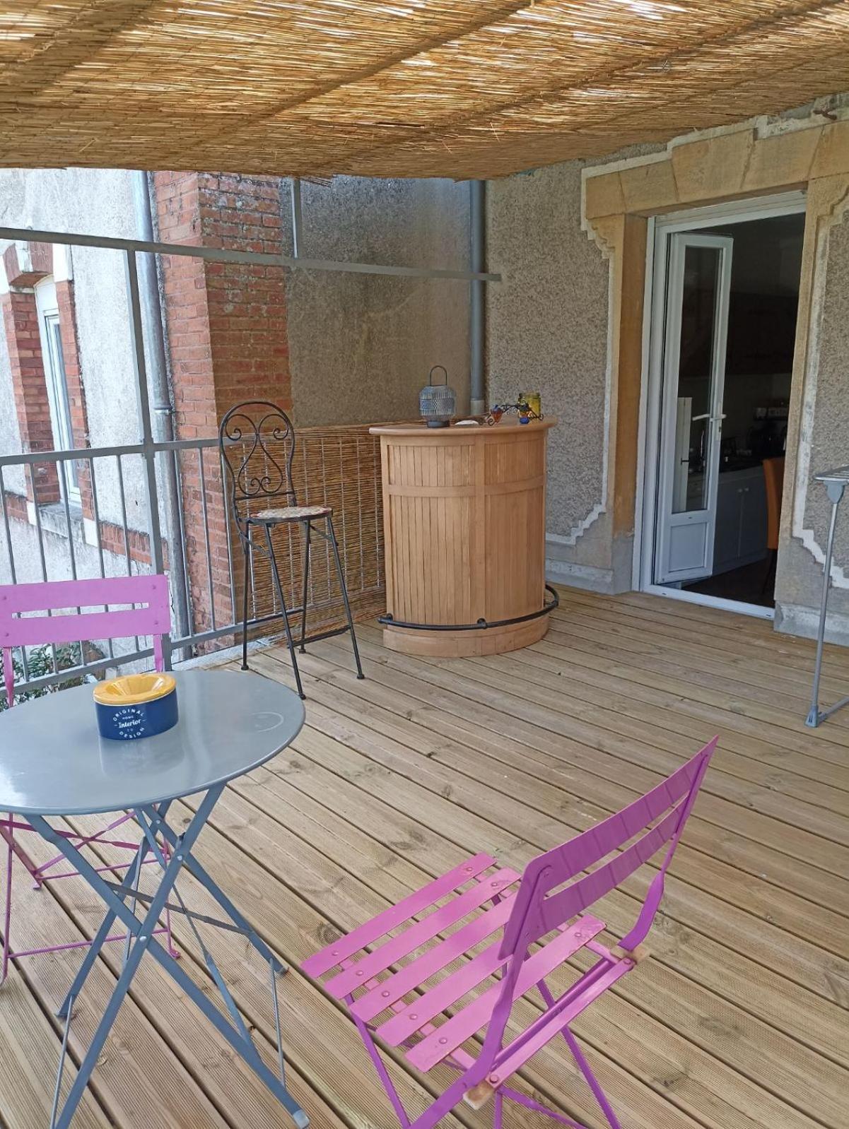 La Salamandre -Appartement Salbris Esterno foto
